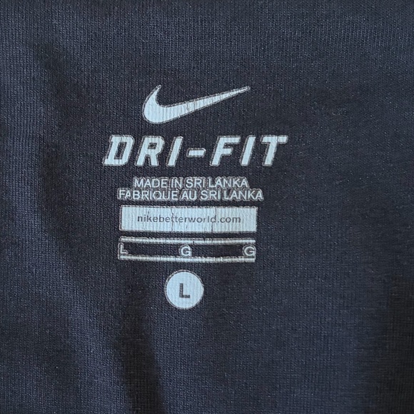 Nike High-Waisted Flared Leggings - Picture 7 of 11